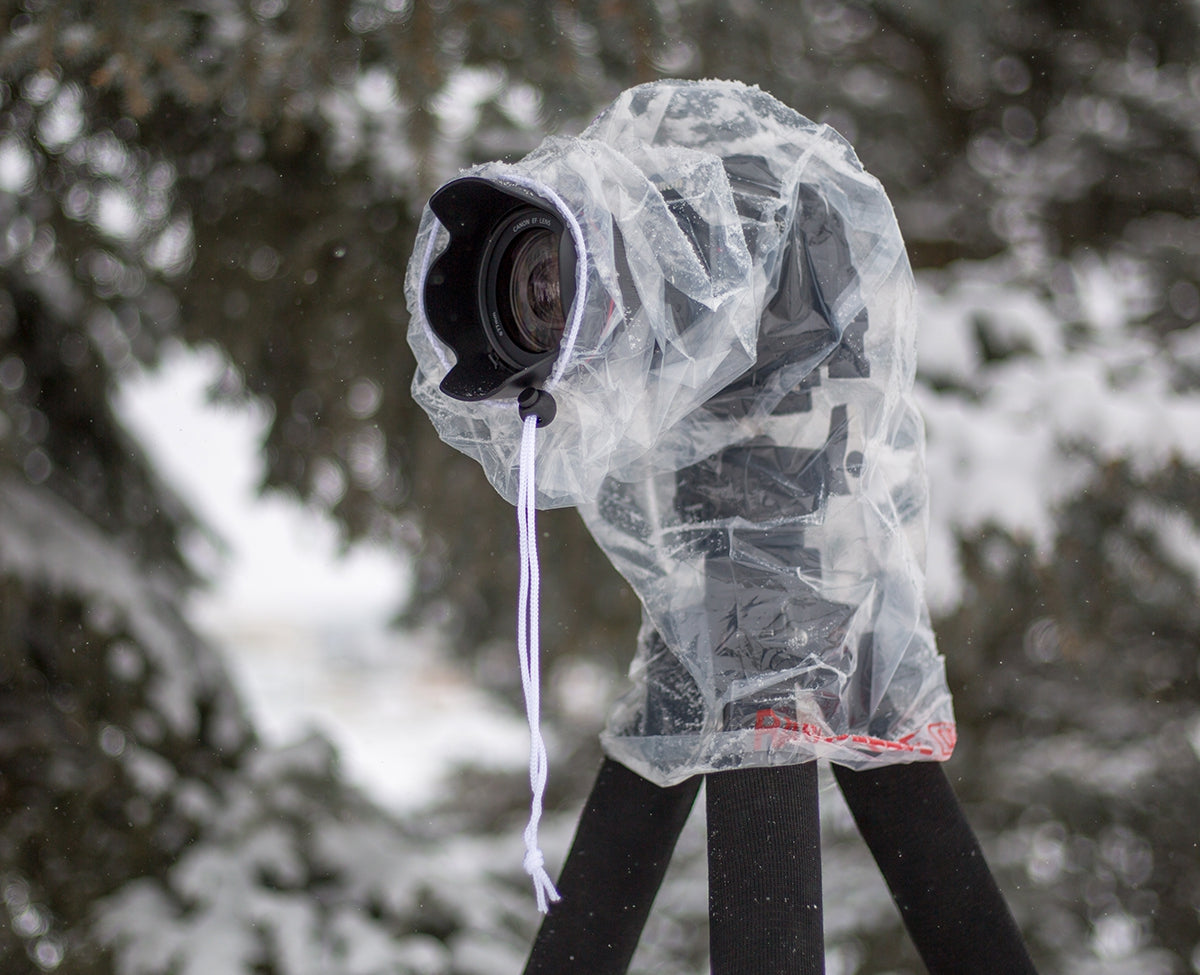 Drawstring lens opening offers easy access and a snug fit